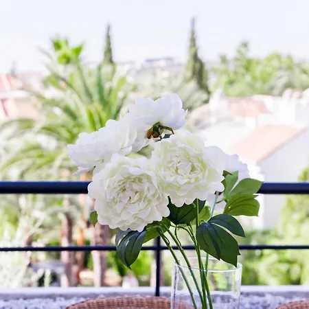 Cozy 2 Bedroom In Nueva Andalucia 公寓 *